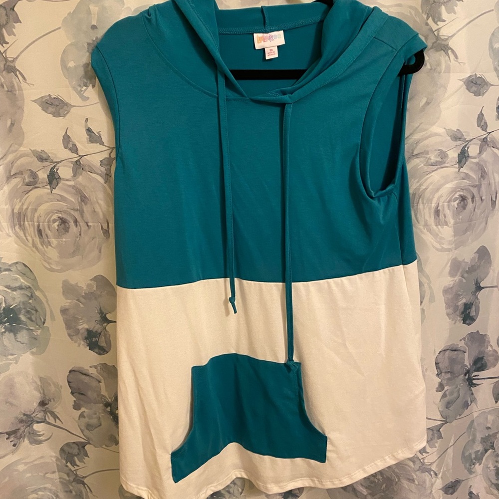 LuLaRoe Brittany hoodie size medium